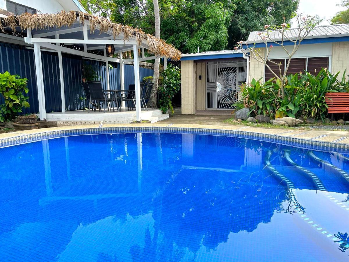 Bua Bed & Breakfast ナンディ エクステリア 写真